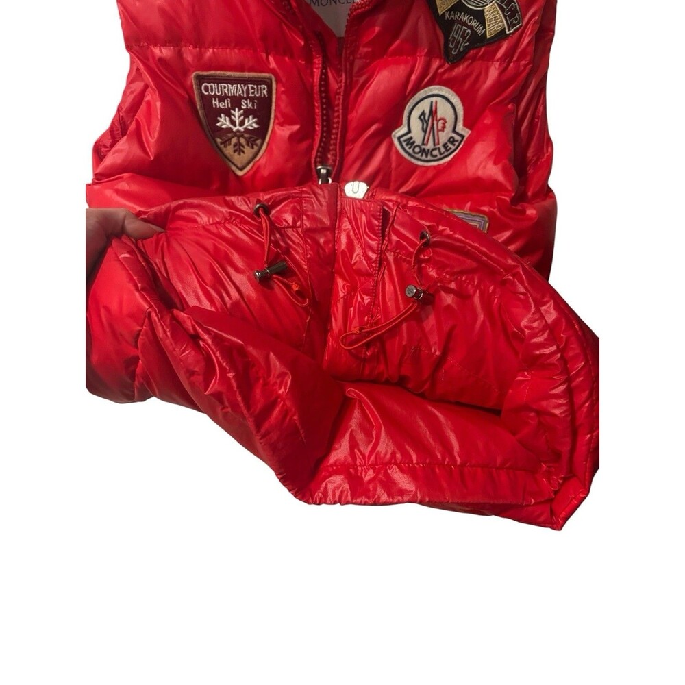 Moncler Red Down Puffer Vest Sz 1 Ski Patch Varsity M Appliqué Rare - Picture 6 of 15